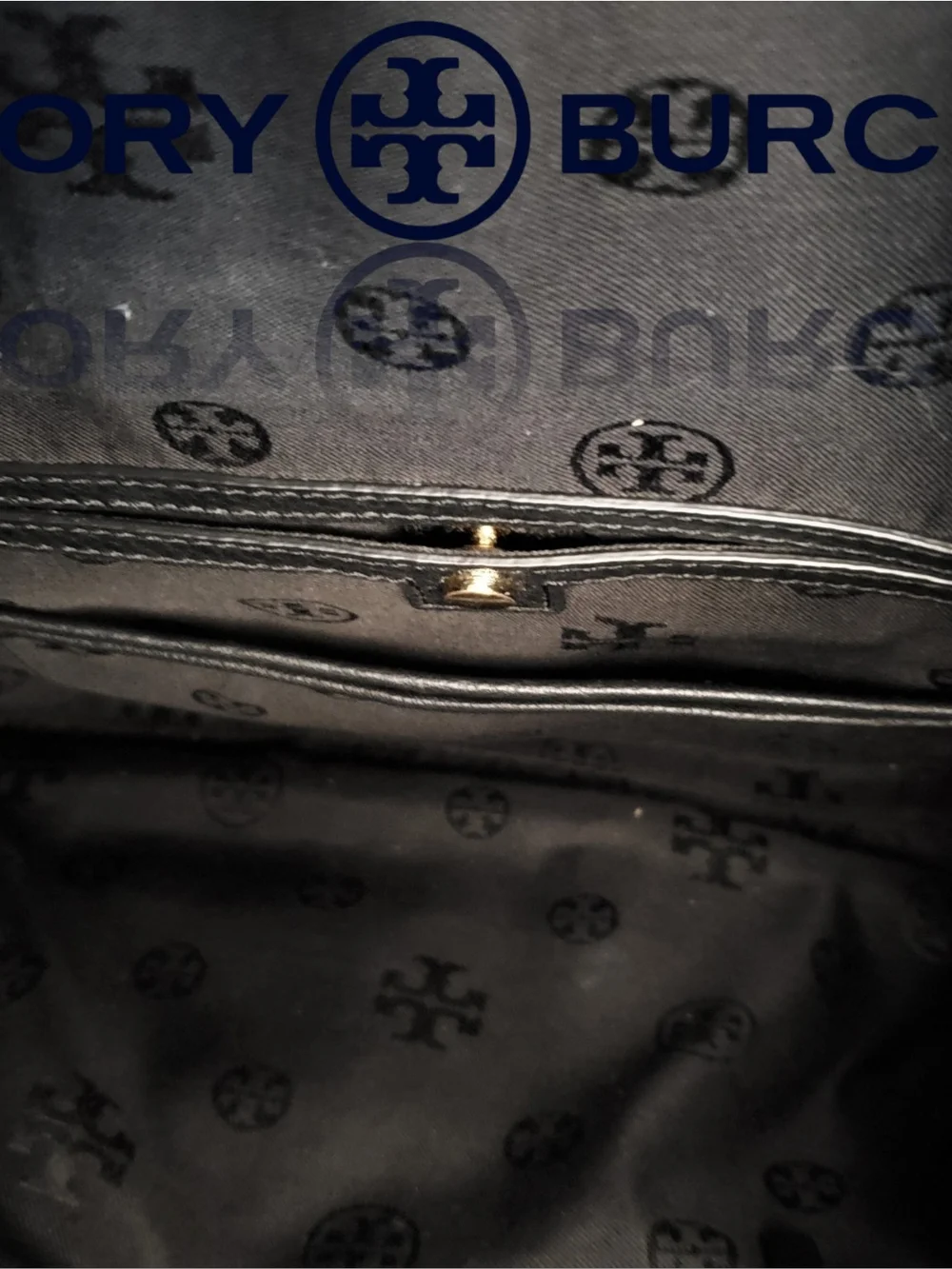 Tory Burch Black Pebbled Leather Amanda Foldover 2 Way Crossbody Messenger Bag